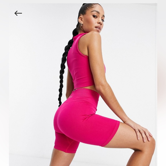 TALA Matching Set: biker short and matching top set - Picture 4 of 9